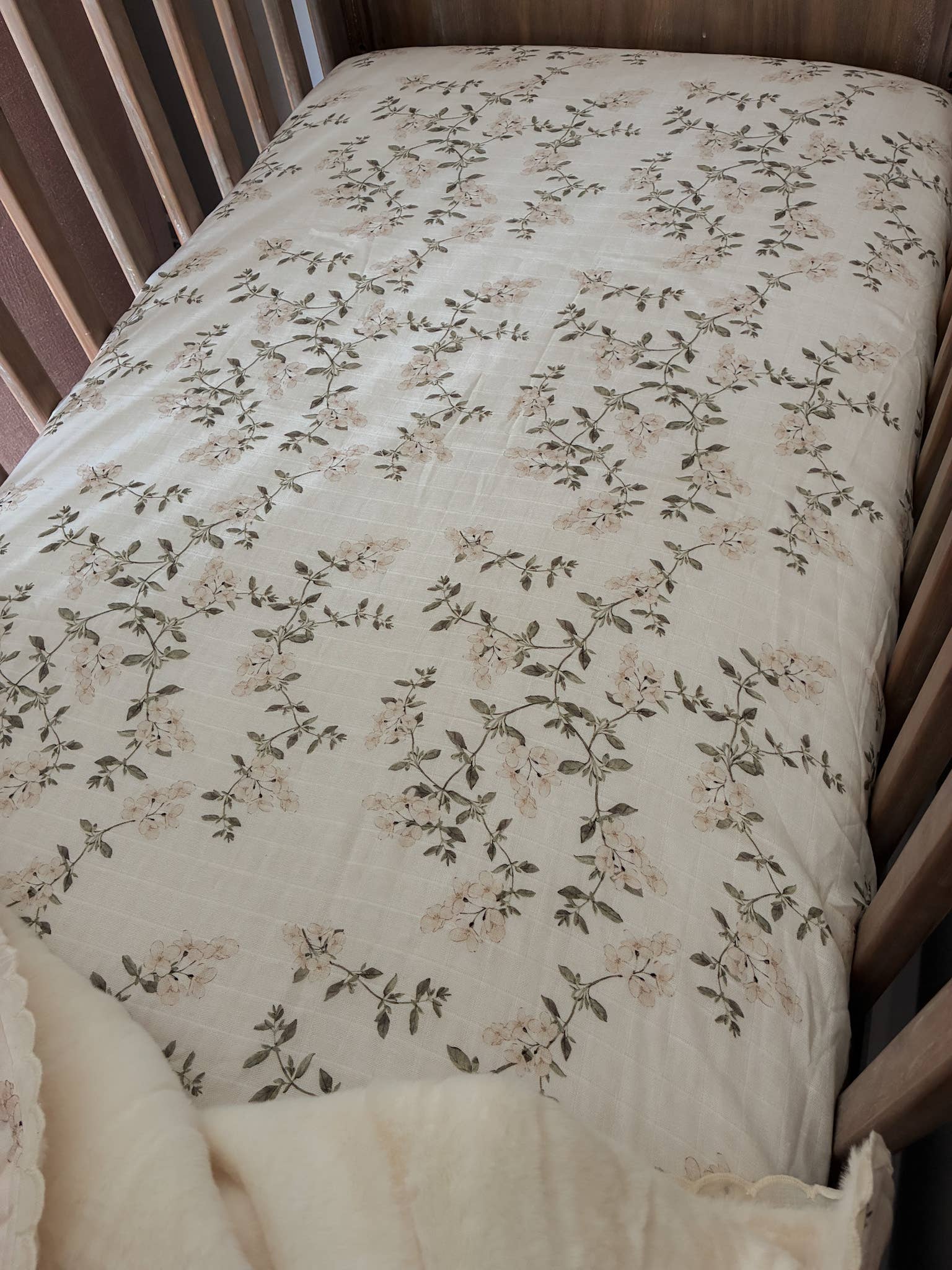 Fleur Blanche Fitted Cot Sheet