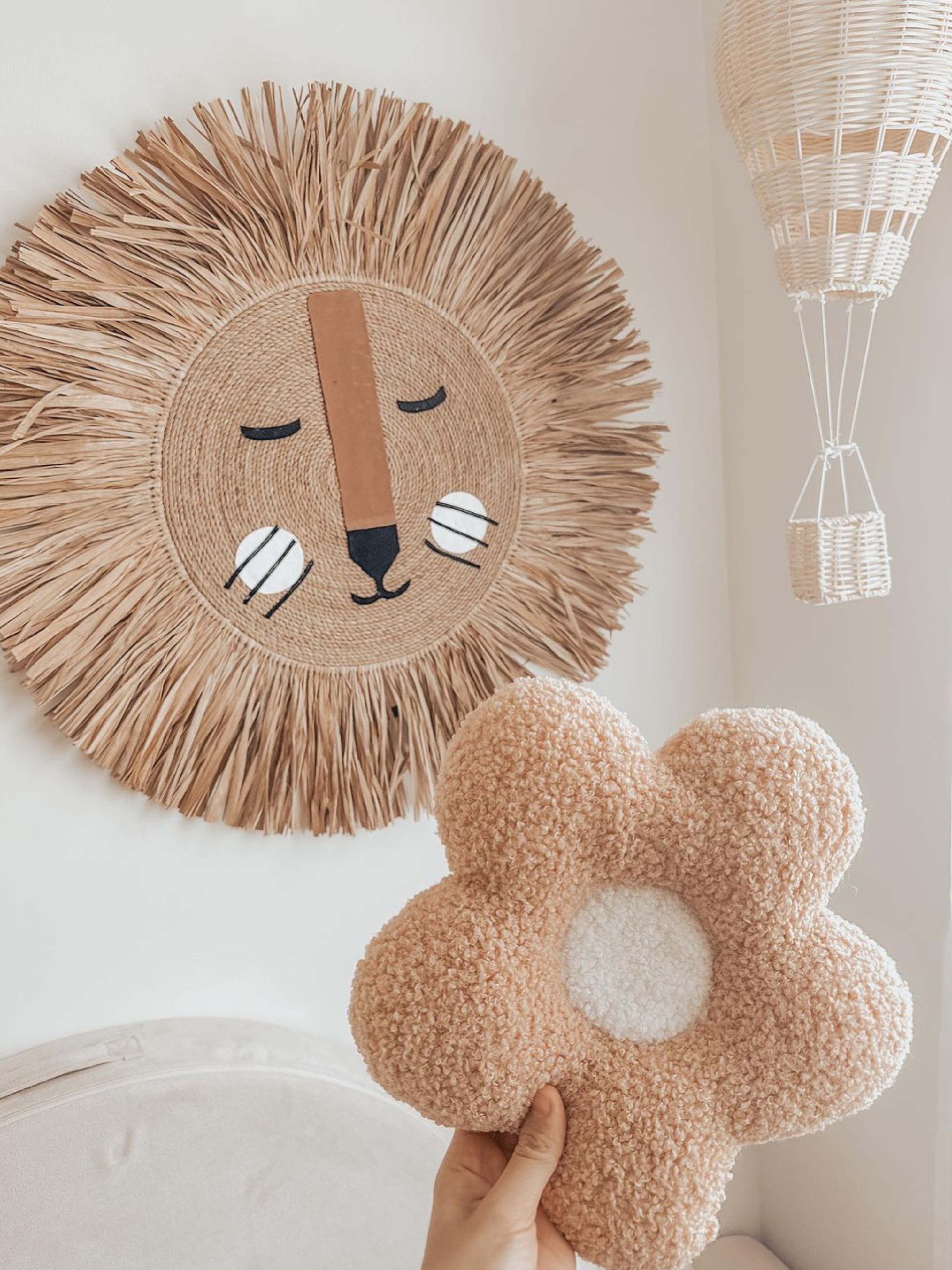 Daisy Cushion
